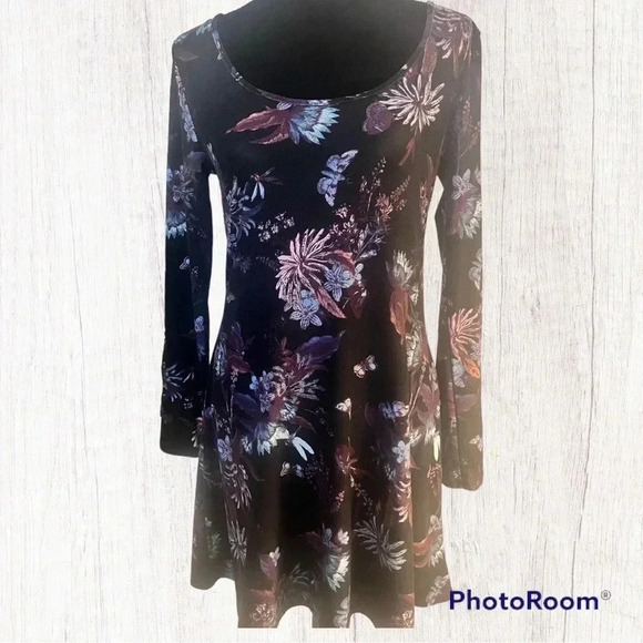 Mudd Floral Dress - Picture 1 of 5